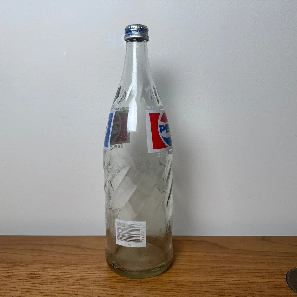 Vintage Pepsi Glass Bottle 32 oz 1 Quart Swirl Money Back‎ Bottle Sealed Reject